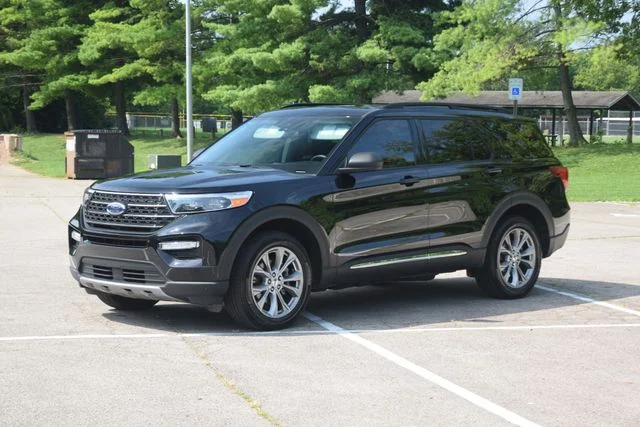 Used 2023 Black Ford XLT image 23