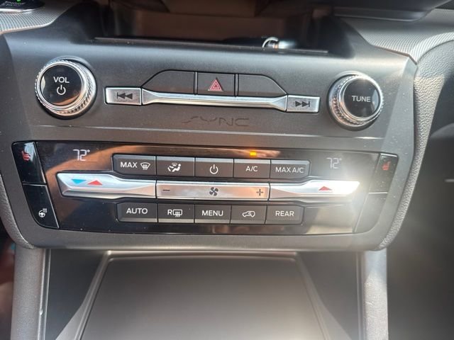 Used 2020 Blue Ford XLT image 11