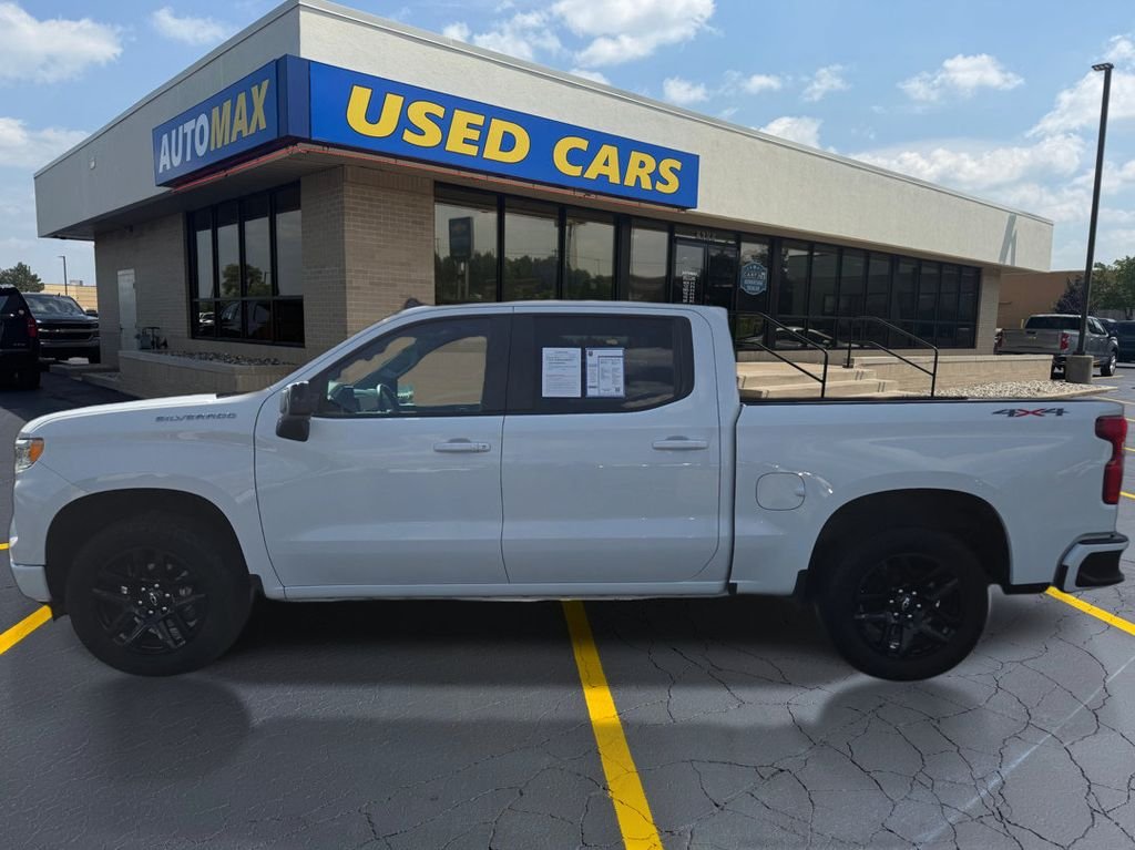 Used 2024 Summit White Chevrolet RST image 8
