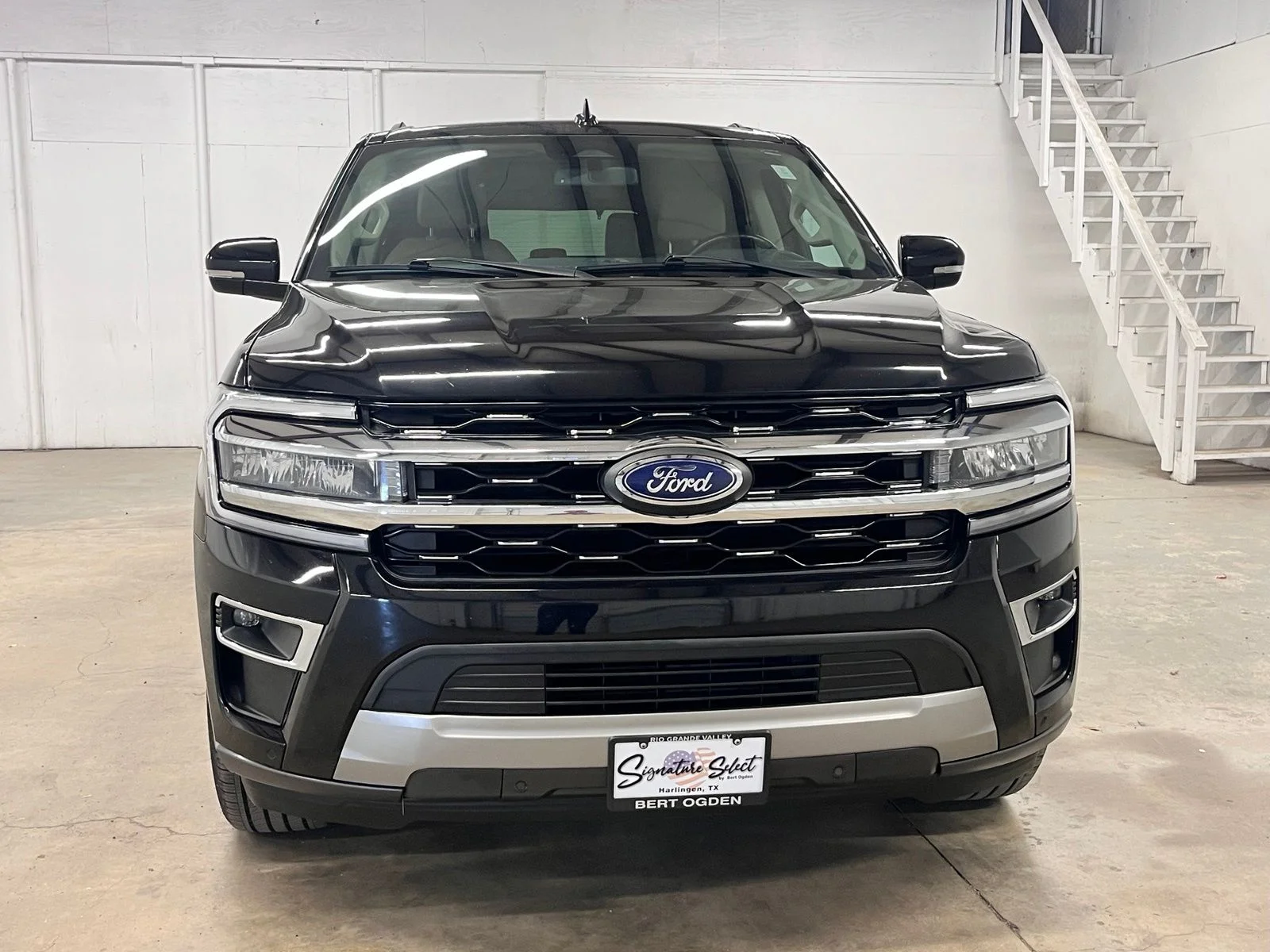 Used 2024 Black Ford Limited image 2