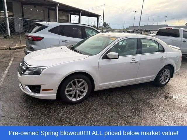 Used 2010 White Ford SEL image 3