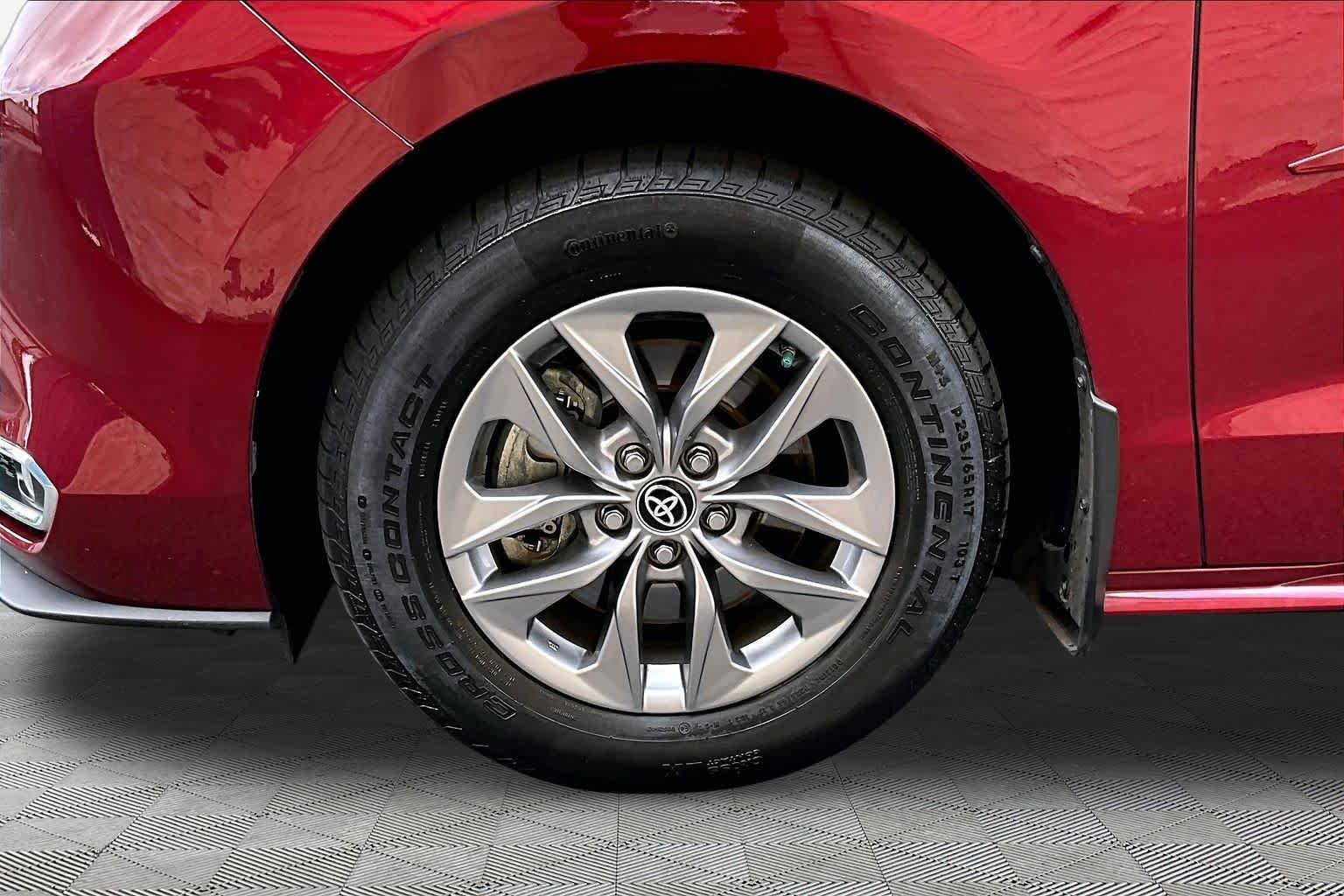 Used 2024 Ruby Flare Pearl Toyota XLE image 11