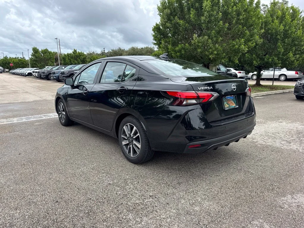 Used 2024 Black Nissan 1.6 SV image 6