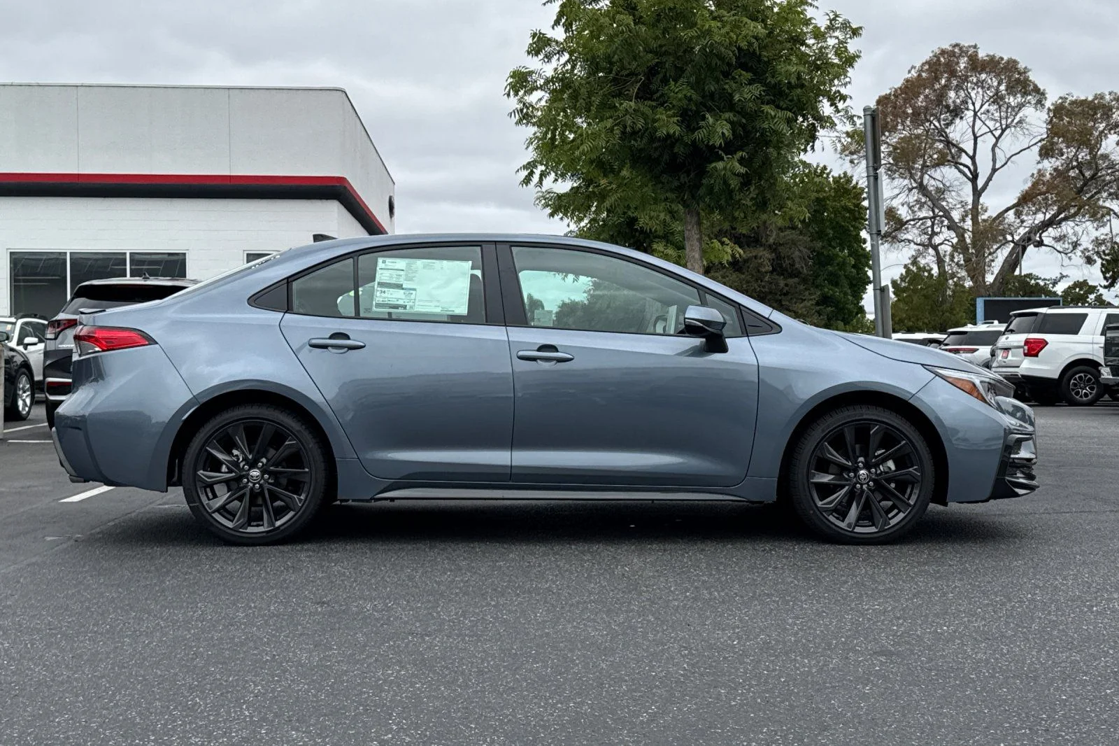 New 2026  Toyota SE image 9