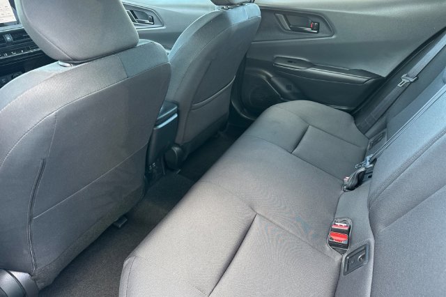 Certified Used 2025  Toyota LE image 16