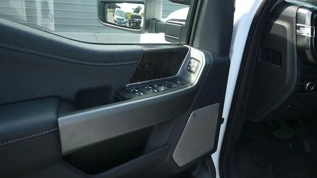 New 2026 Oxford White Ford F-350® LARIAT® image 14
