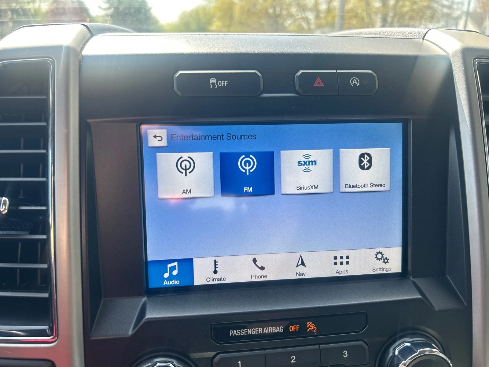 2019 Ford F-150 Lariat - Photo 15