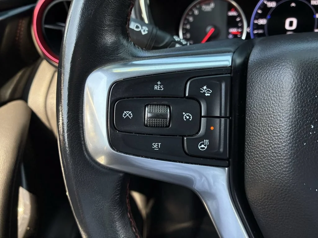 Used 2020 IRIDESCENT PEARL TRICOAT Chevrolet RS image 31