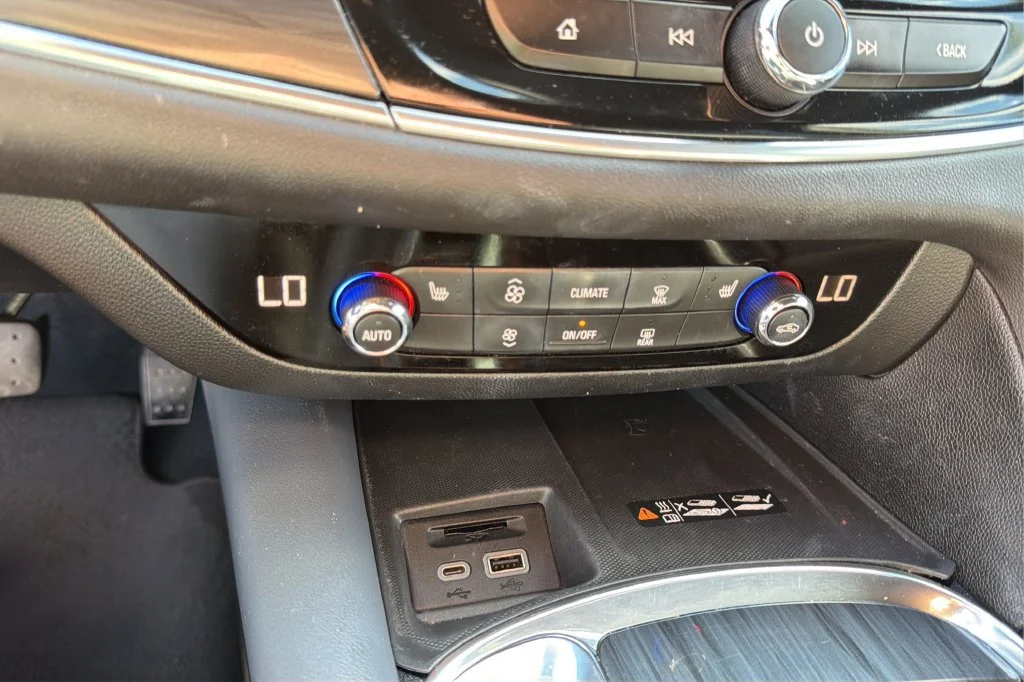 Used 2023 Includes Pitch Dark Night lower exterior accent color.) Buick Essence image 35