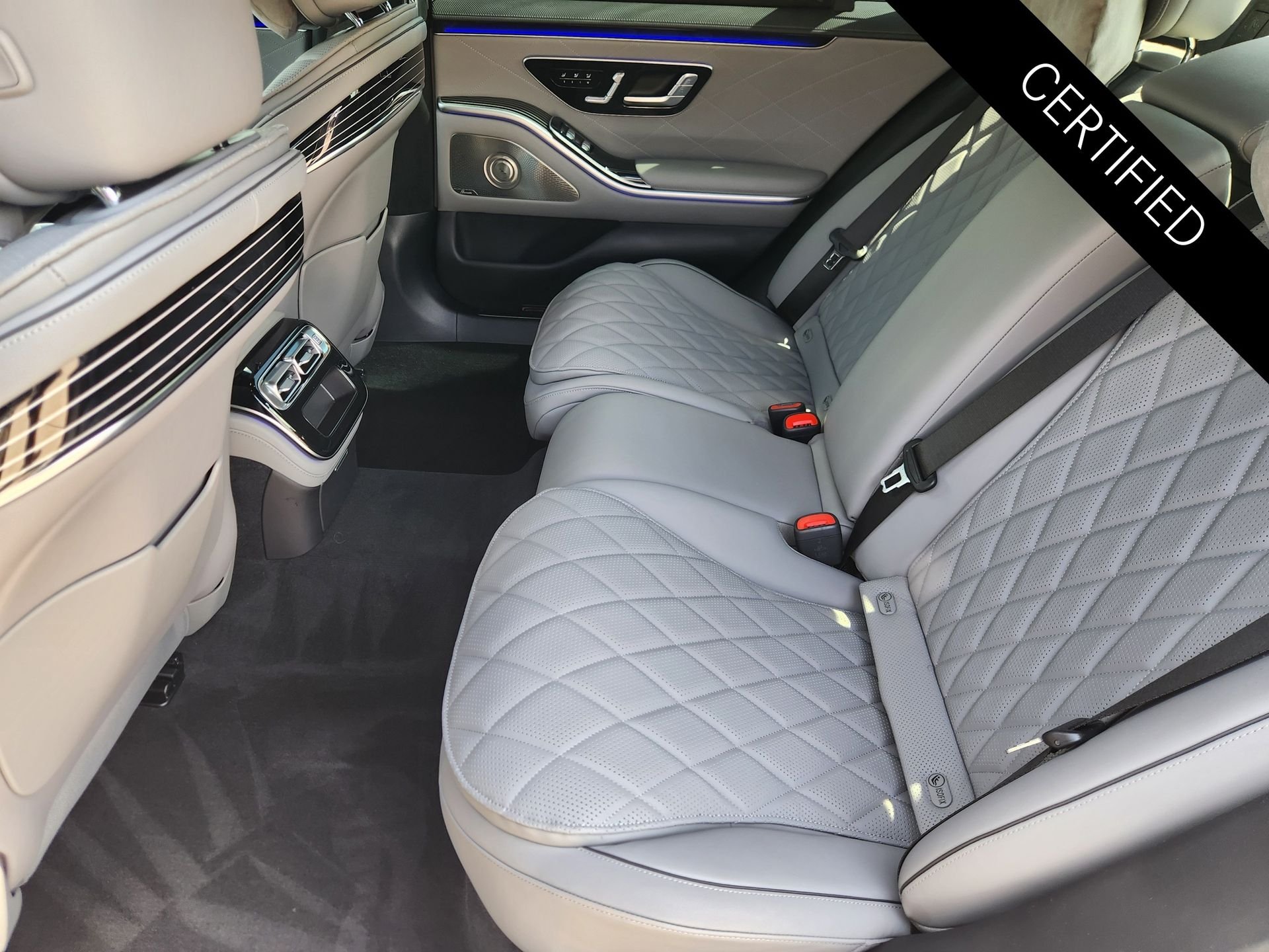 Certified Used 2026 Graphite Gray Metallic Mercedes-Benz S 580 image 29
