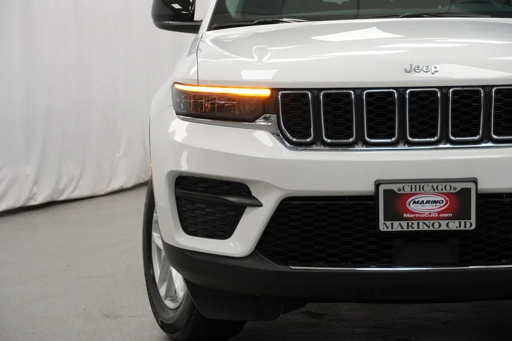 Certified Used 2023 White/off-white Jeep Laredo image 7