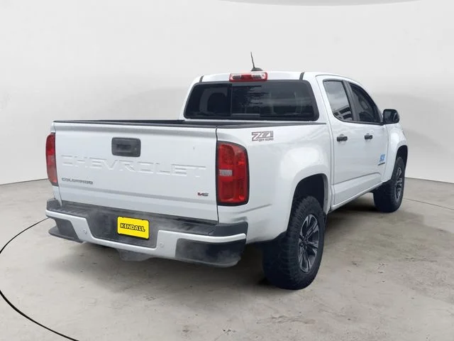 Used 2022 White Chevrolet Z71 image 4
