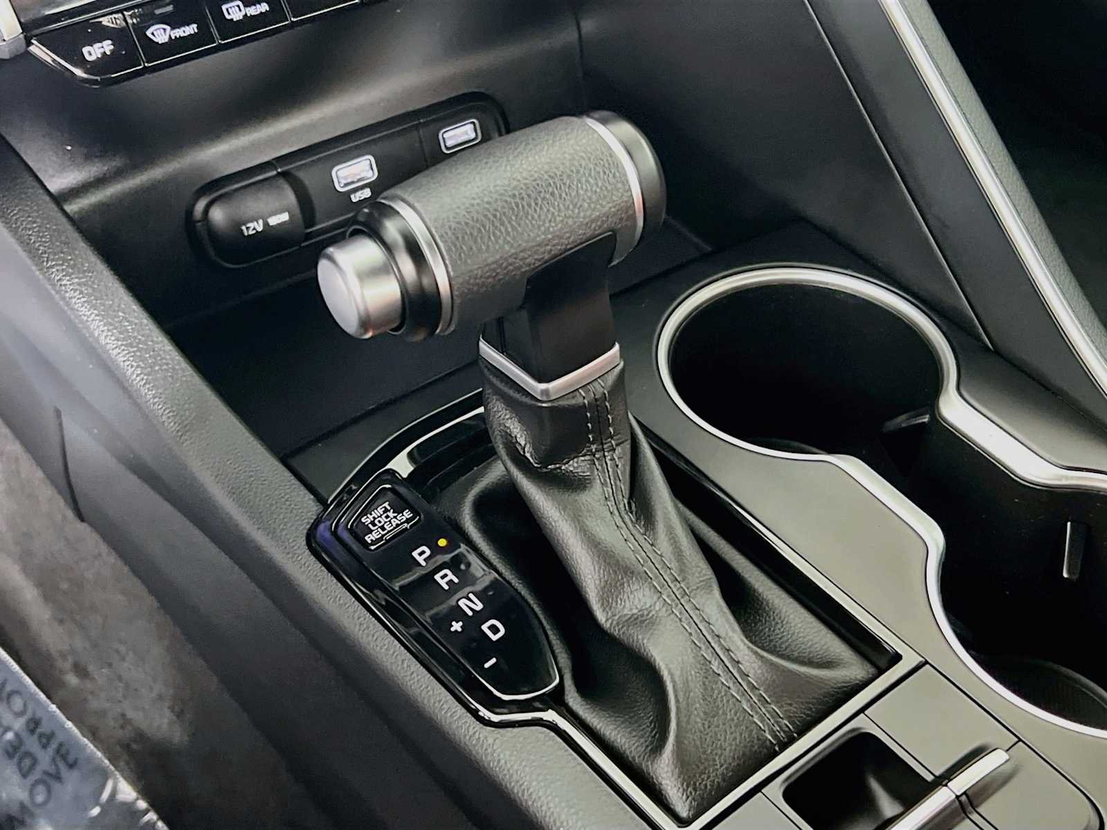 Used 2022 Wolf Gray Kia GT-Line image 17