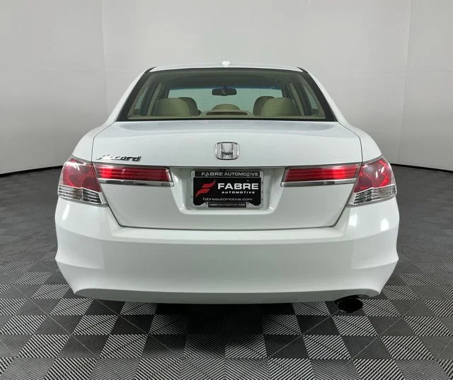 Used 2012 White Orchid Pearl Honda EX-L image 6