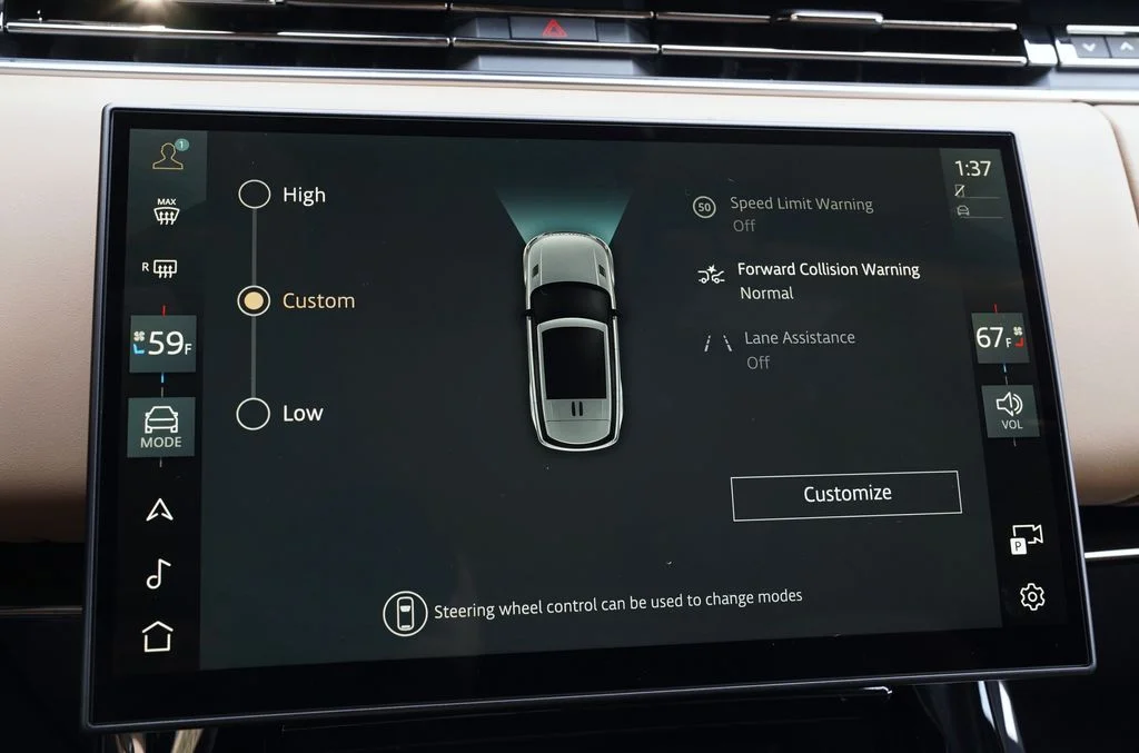 New 2026 Fuji White Land Rover Dynamic SE image 22