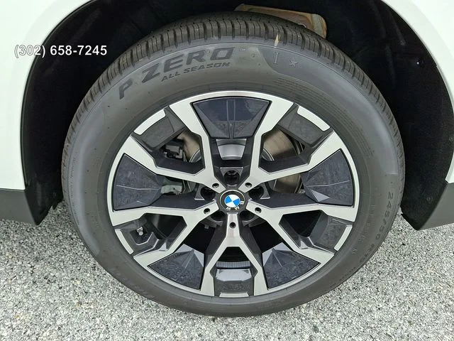 New 2026 Mineral White Metallic BMW 30 xDrive image 8