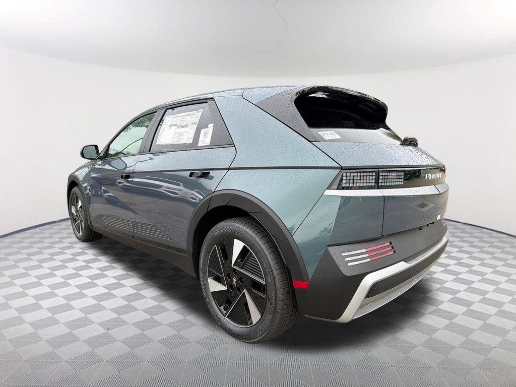 New 2026 Green Hyundai SE image 7