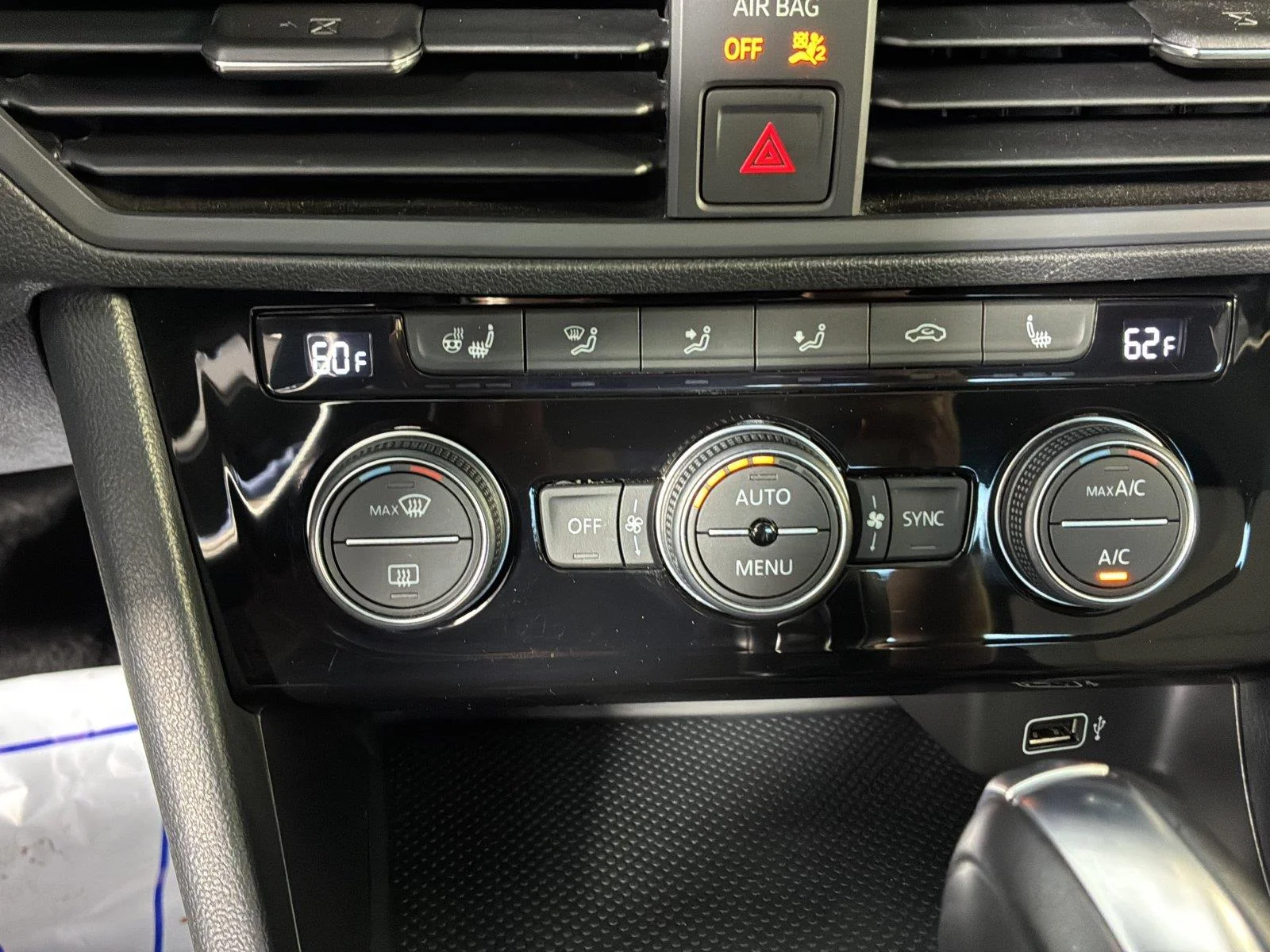Used 2019 Platinum Gray Metallic Volkswagen R-Line image 23