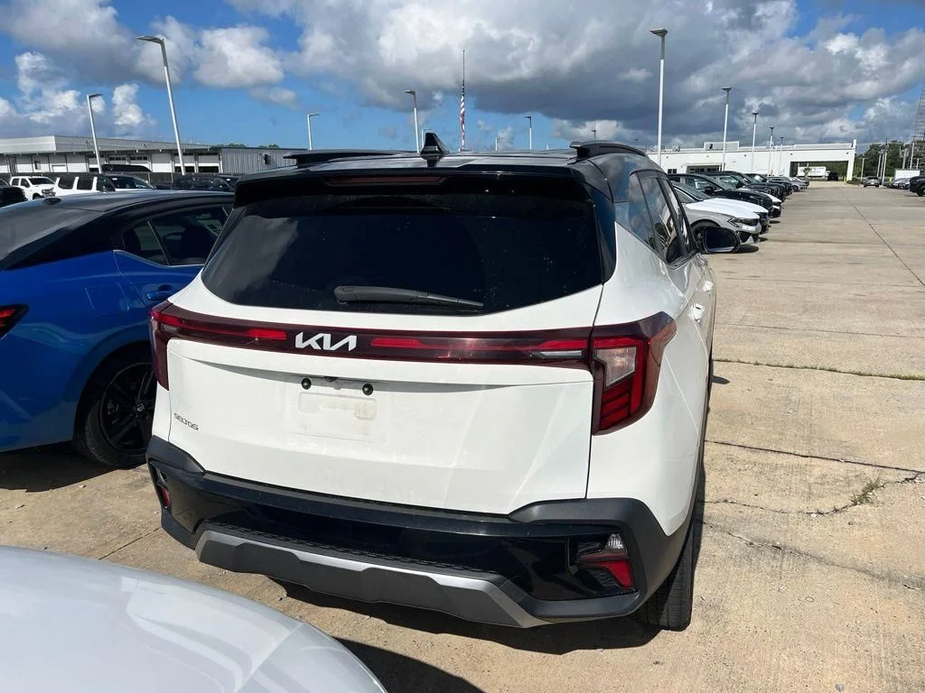 Certified Used 2024 White Kia S image 3