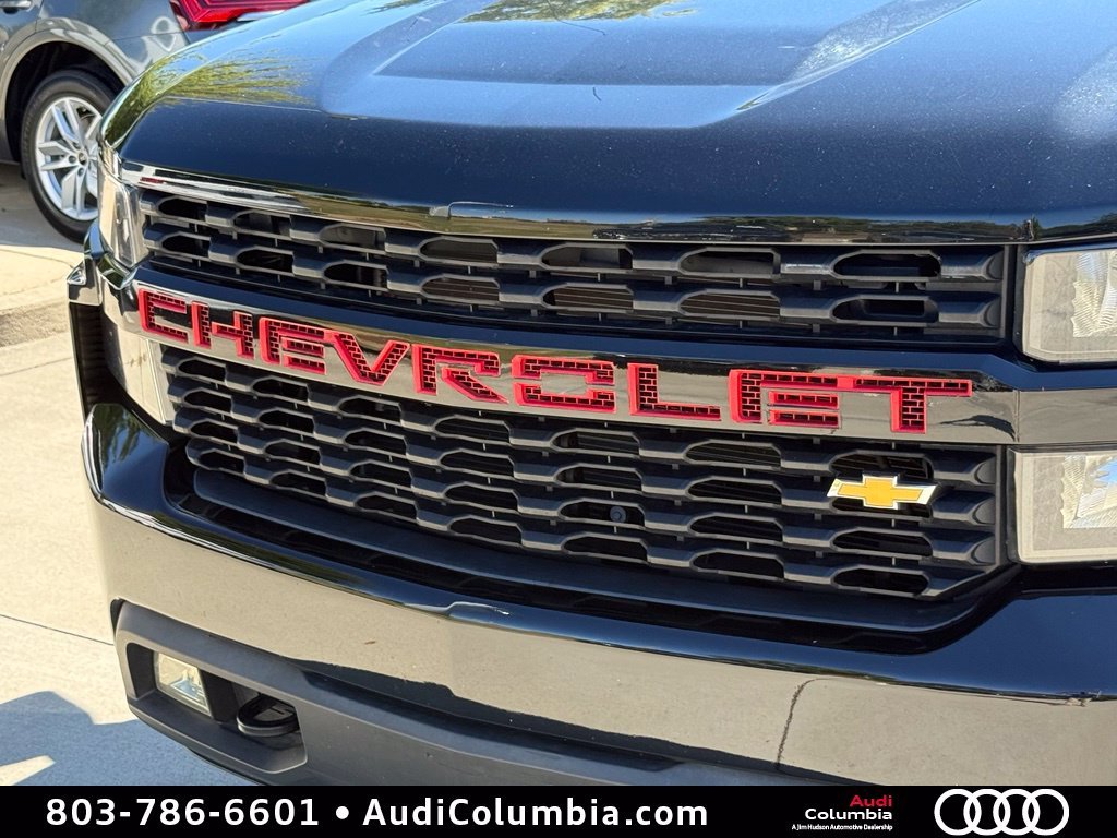 Used 2021 Black Chevrolet Custom image 6