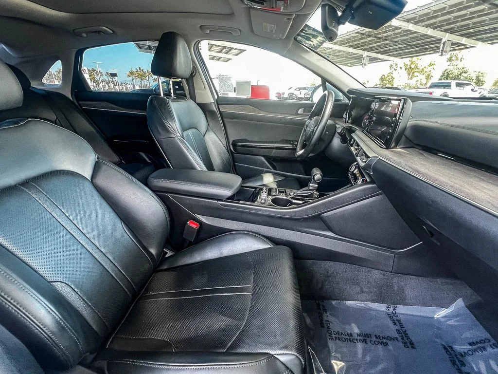 Used 2024 White Kia EX image 15