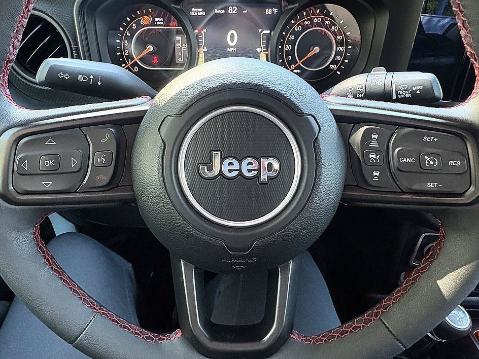 Used 2024 Earl Clearcoat Jeep Rubicon X image 18
