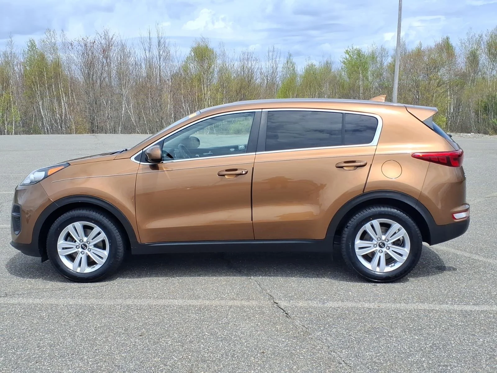 Used 2019 Copper Kia LX image 8