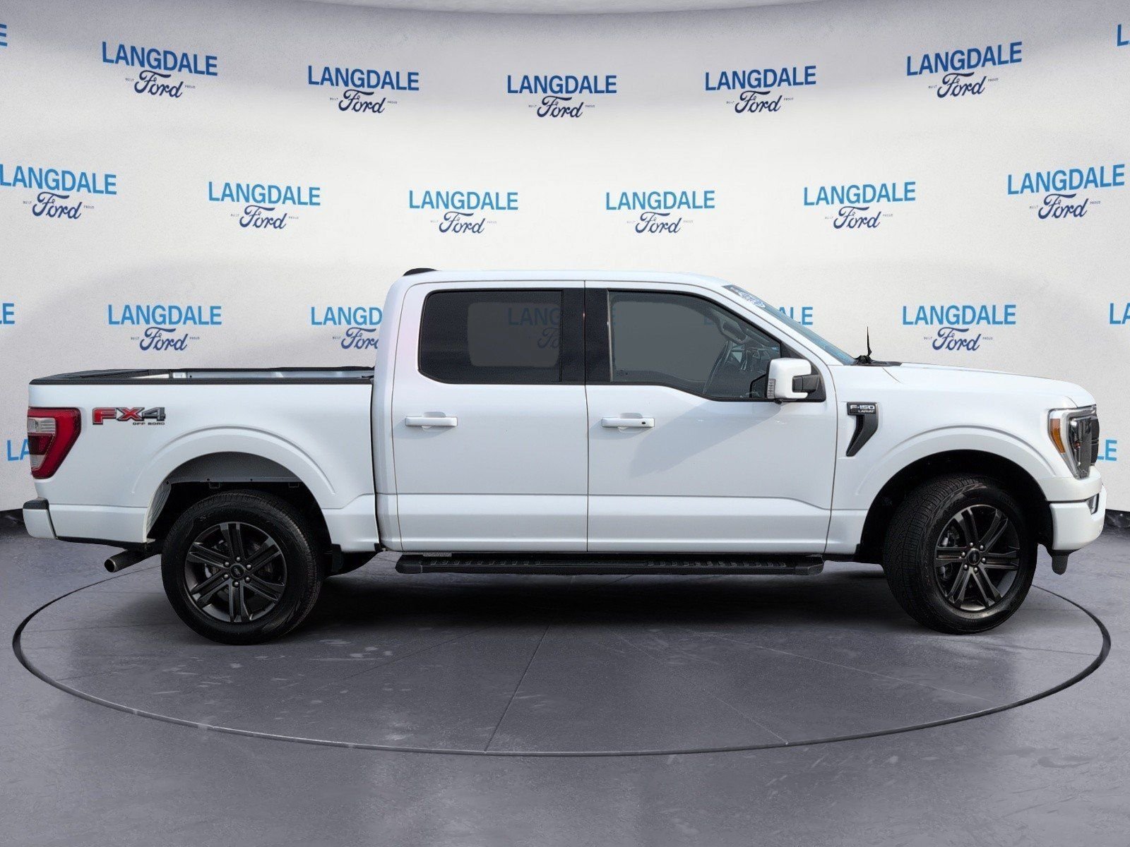 Used 2022 Oxford White Ford Lariat image 3