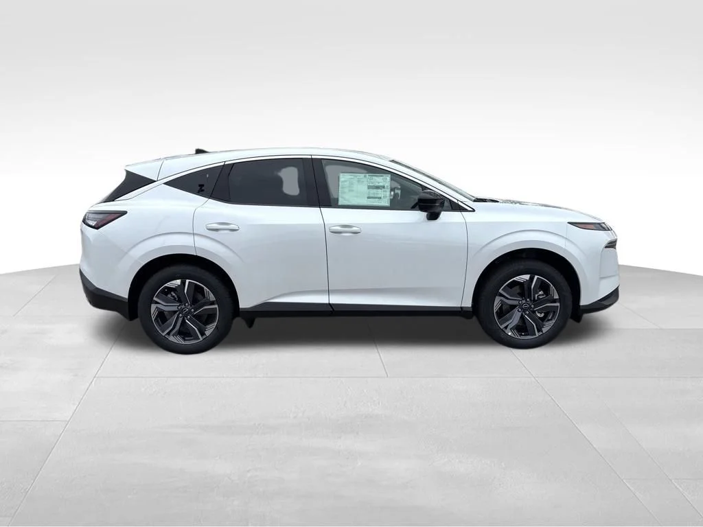 New 2026 White Nissan SL image 5