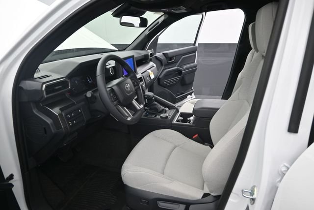 New 2026 Ice Cap Toyota SR5 image 4