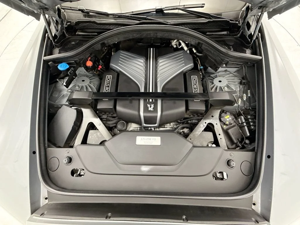 Used 2022 Burnout Gray Rolls-Royce Black Badge image 29