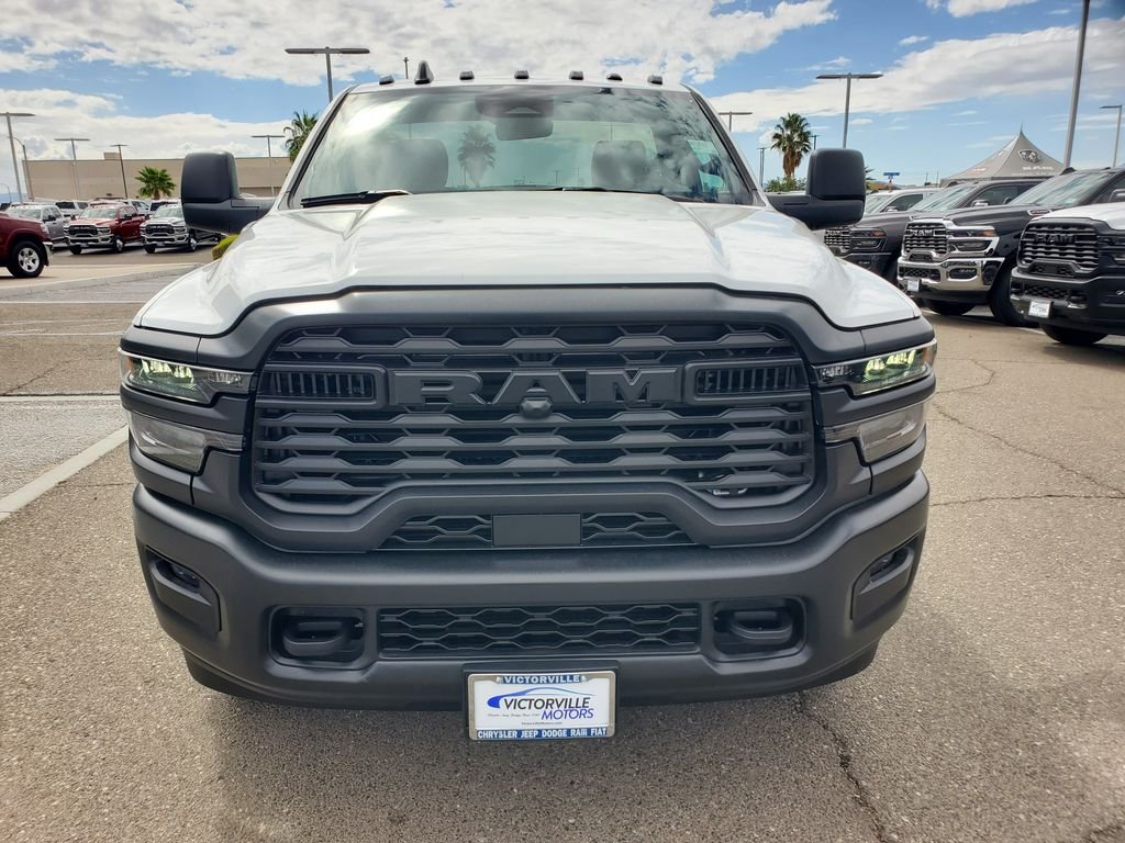 2026 RAM 3500 Chassis Tradesman - Photo 8