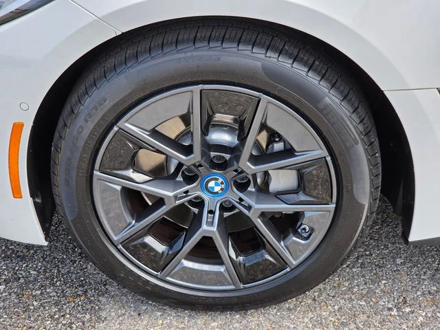 Used 2023 White BMW eDrive40 image 28