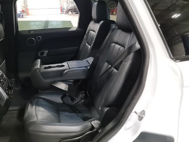 Used 2019 Fuji White Land Rover HSE image 8