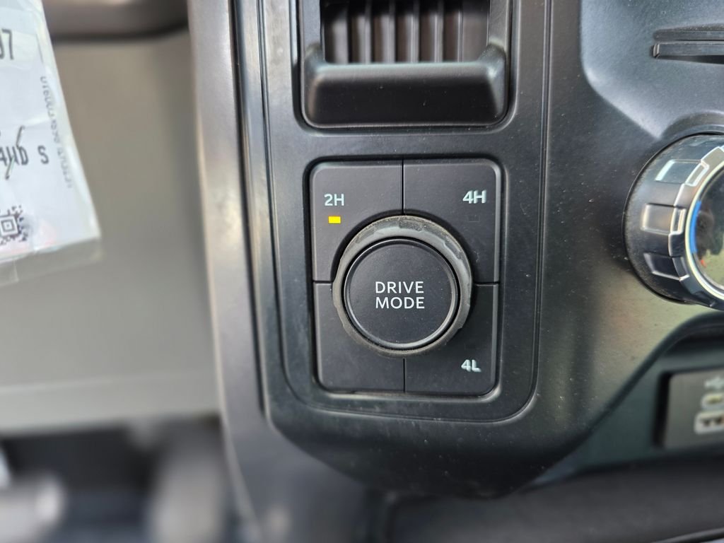 2025 Ford F-150 XLT - Photo 30
