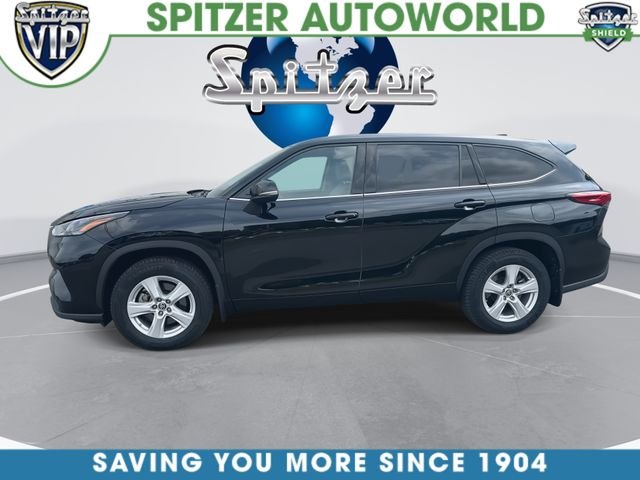 Used 2022 Black Toyota LE image 6