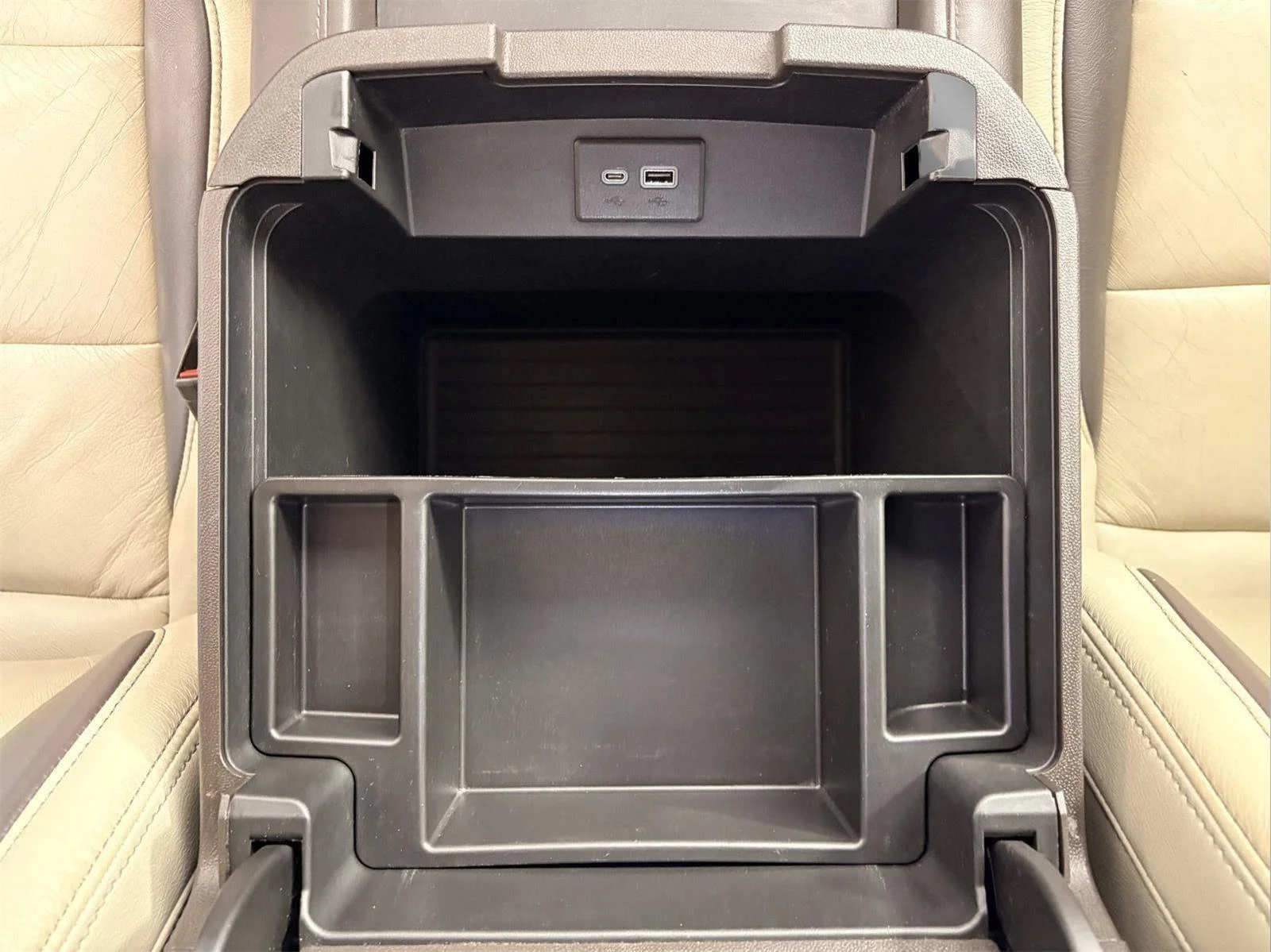 Used 2022 Summit White GMC SLE image 34