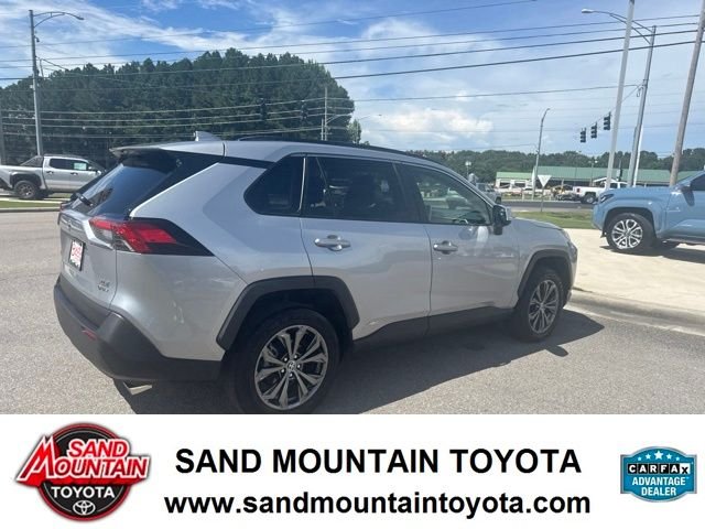Used 2025 Silver Toyota XLE Premium image 3