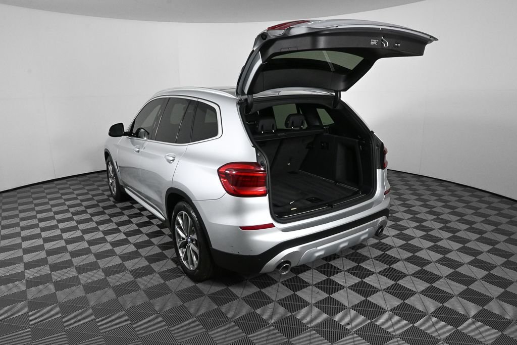 Used 2019 Silver BMW sDrive30i image 30