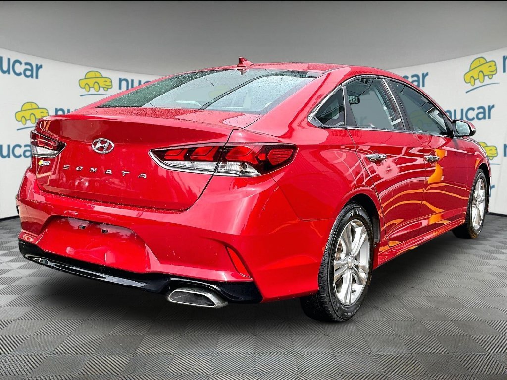 Used 2018 Red Hyundai SEL image 6