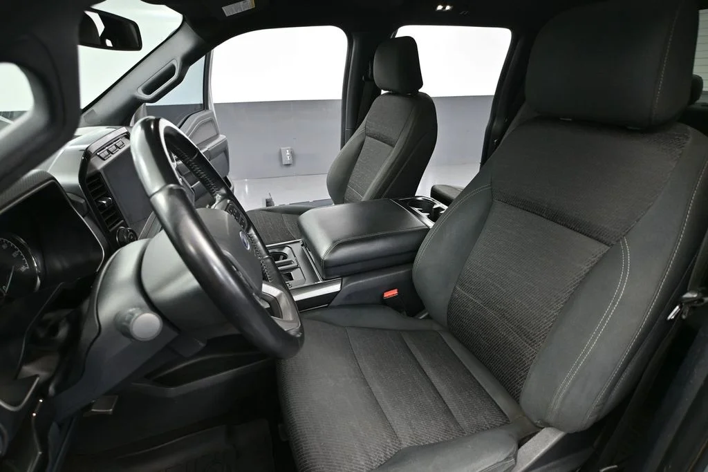 Used 2022 Silver Ford XLT image 19