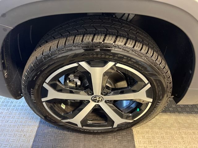 New 2026 White Volkswagen 1.5T SEL image 8