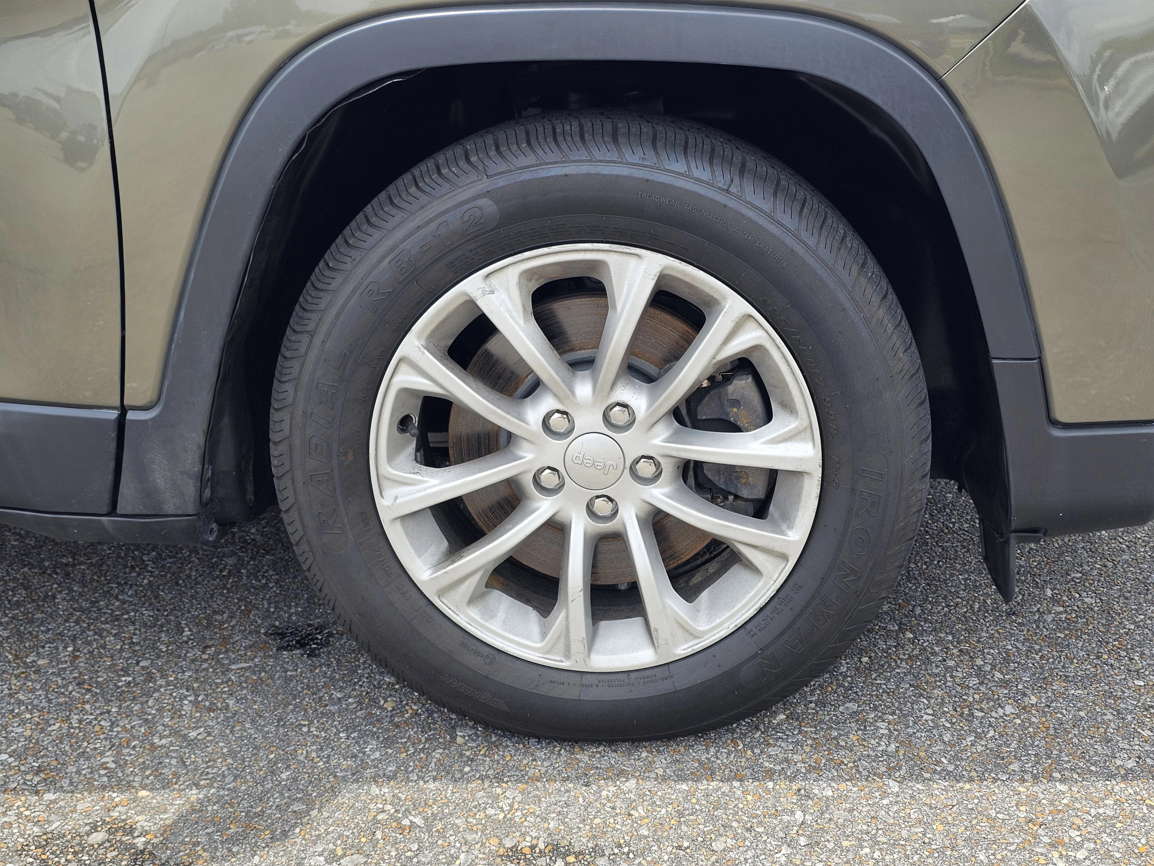 2021 Jeep Cherokee Latitude - Photo 6