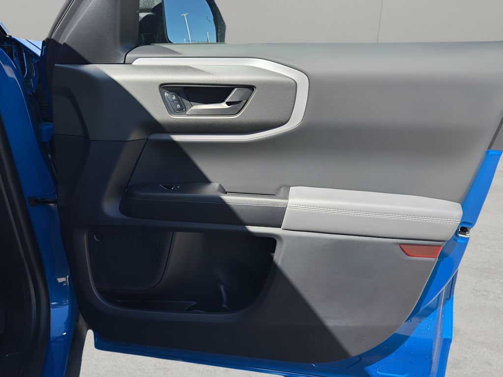 New 2026 Velocity Blue Metallic Ford Badlands image 28