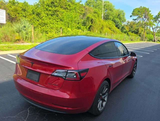 Used 2021  Tesla Long Range image 4