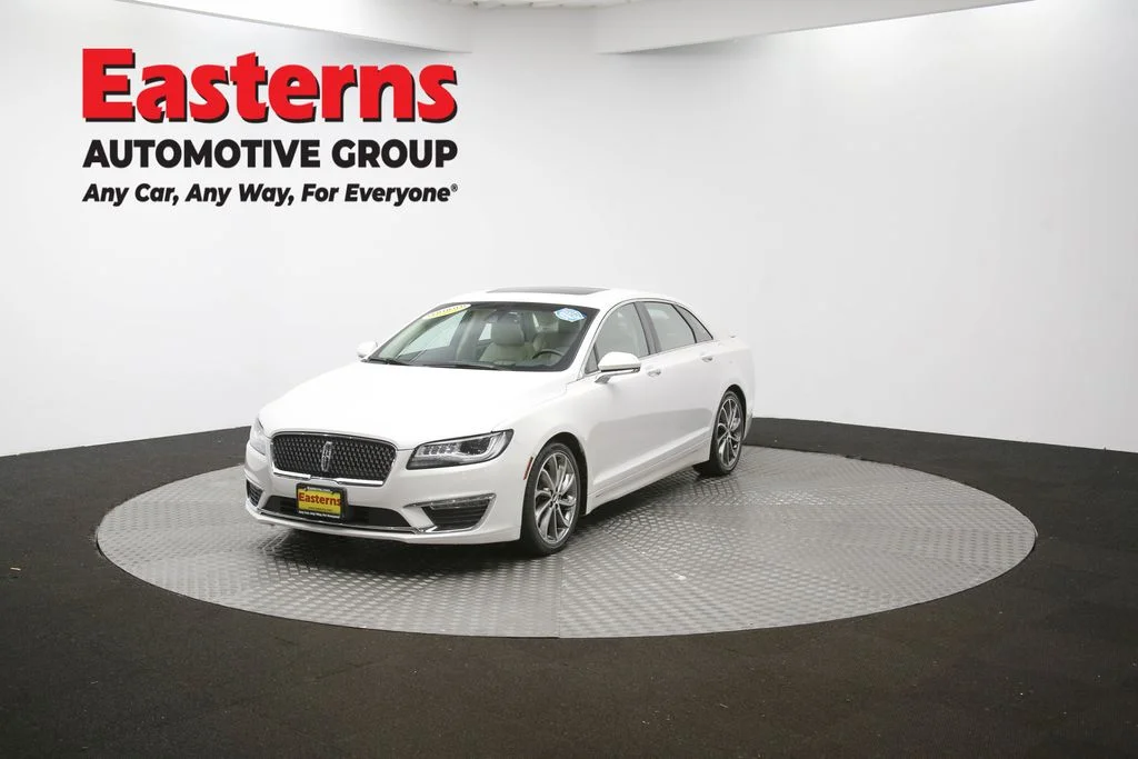 Used 2019 White Lincoln Reserve image 56