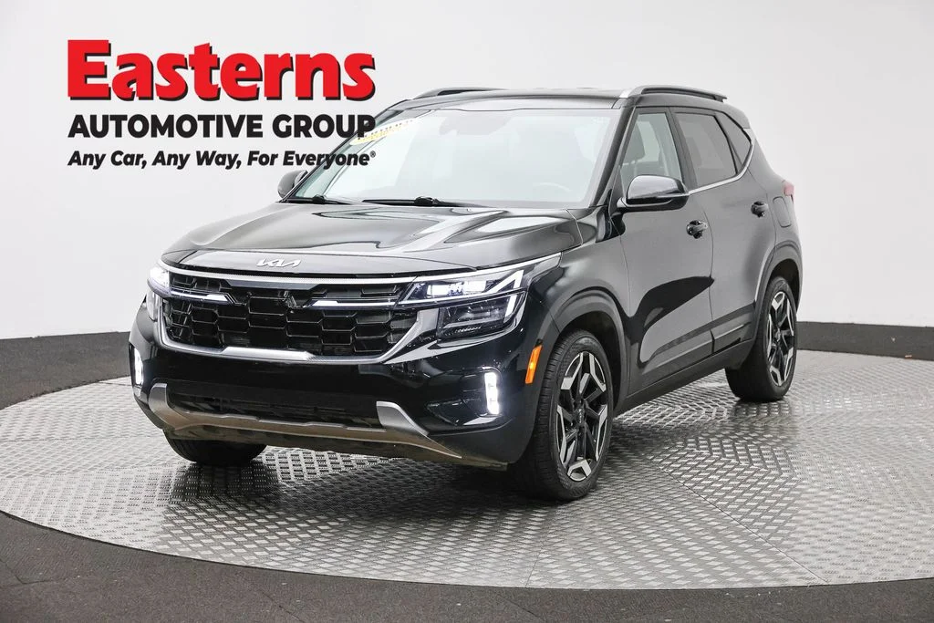 Used 2024 Black Kia SX image 1