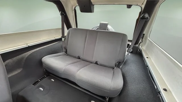 Used 2006 Silver Jeep Unlimited image 19