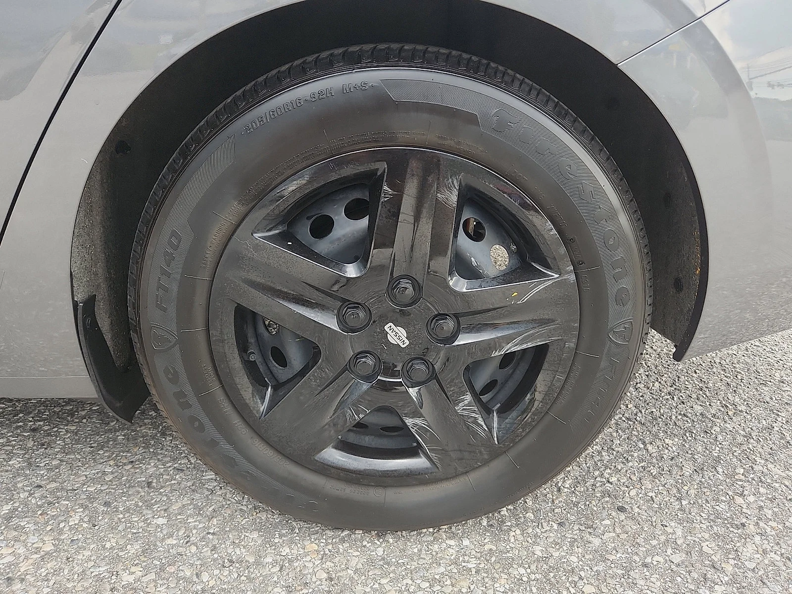 Used 2024 Gray Nissan S image 8