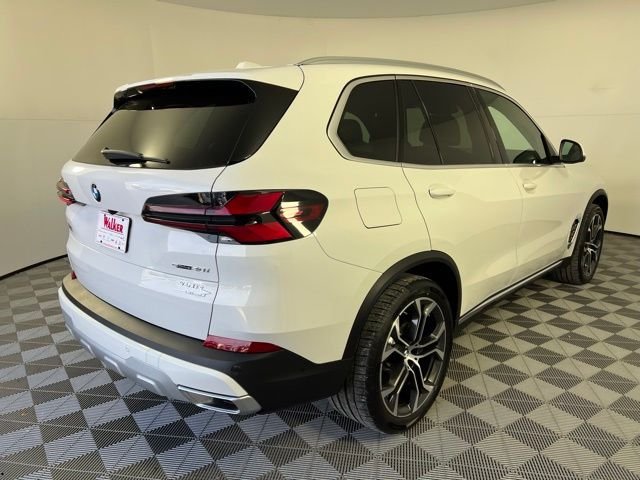 New 2026 White BMW sDrive40i image 7